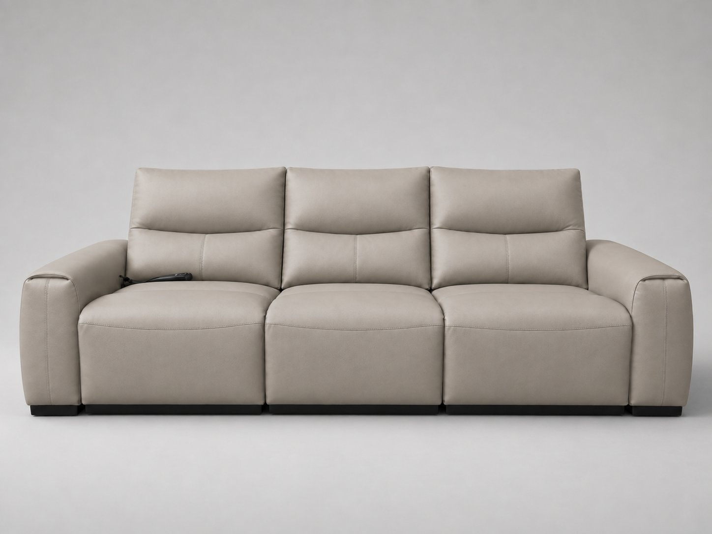 Sofa Avaro ba chỗ với thiết kế liền mạch