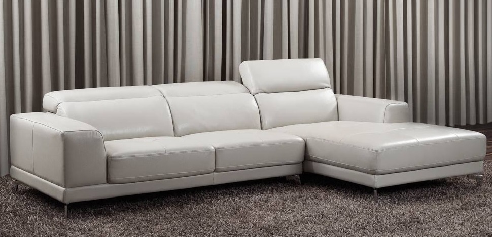 cách làm sạch ghế sofa da màu trắng